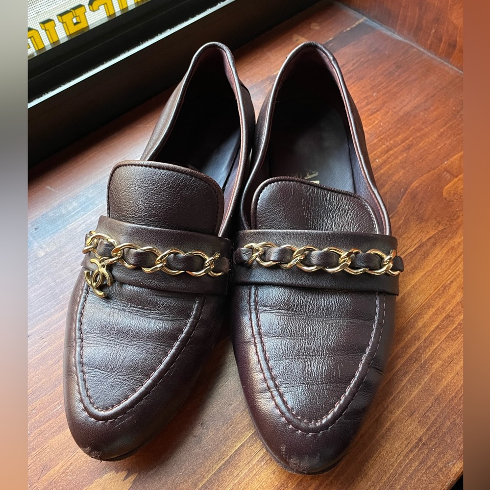 Chanel Burgundy Chain Loafers size 36.5